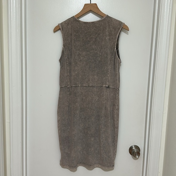 LEITH | Sleeveless Suede Shift Dress - Picture 2 of 3